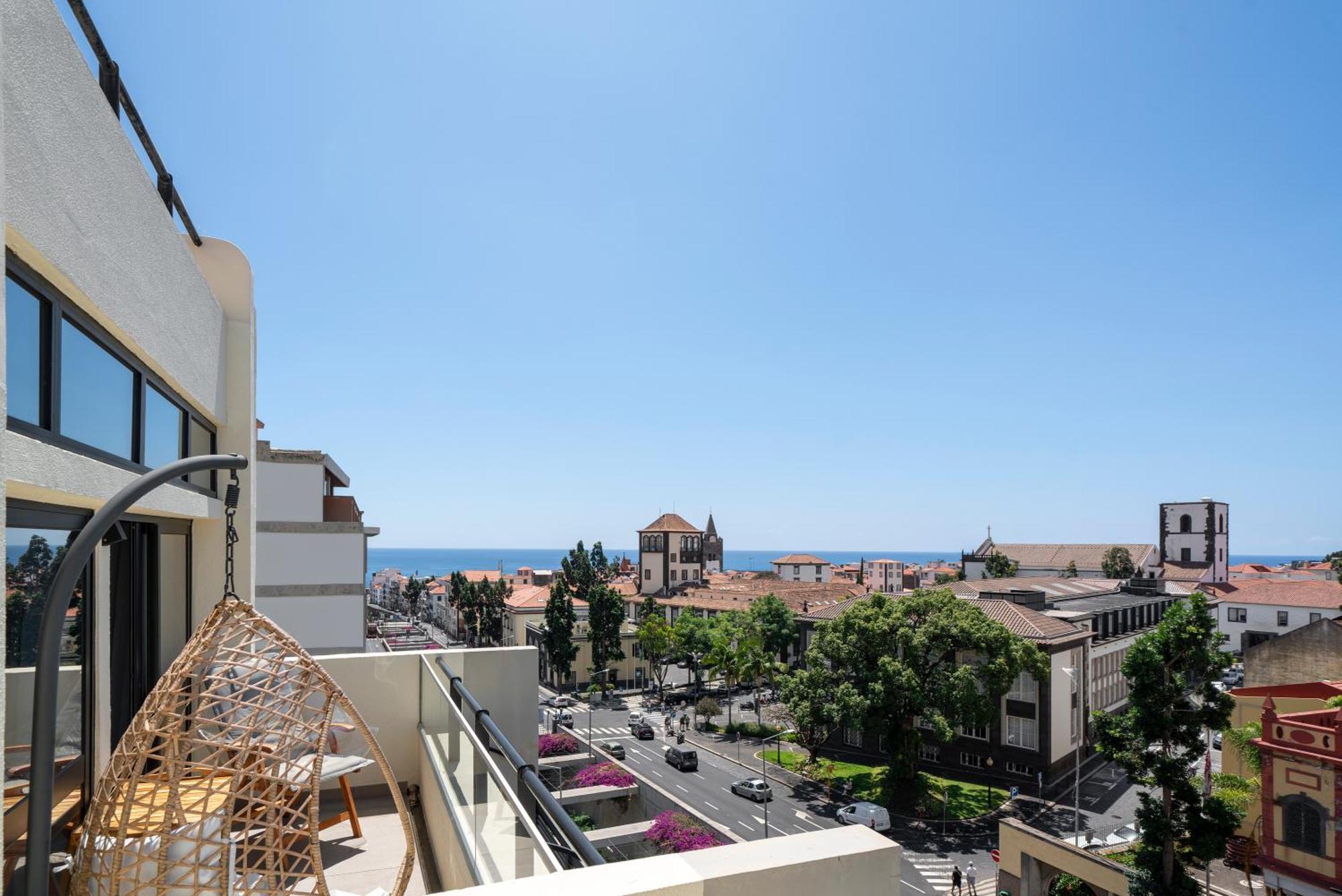 Atlantic Blue 1 - City Center With Garage Funchal  Exterior photo
